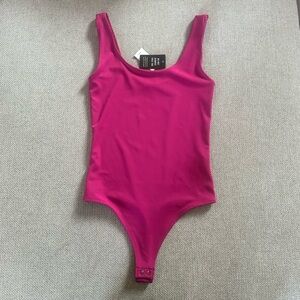 Express NWT Fuchsia Scoop Neck Bodysuit